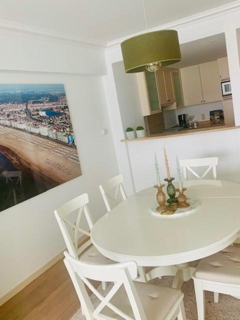 Westside Met Zicht Op Zee En Het Rubensplein. Ligging! Apartamento
